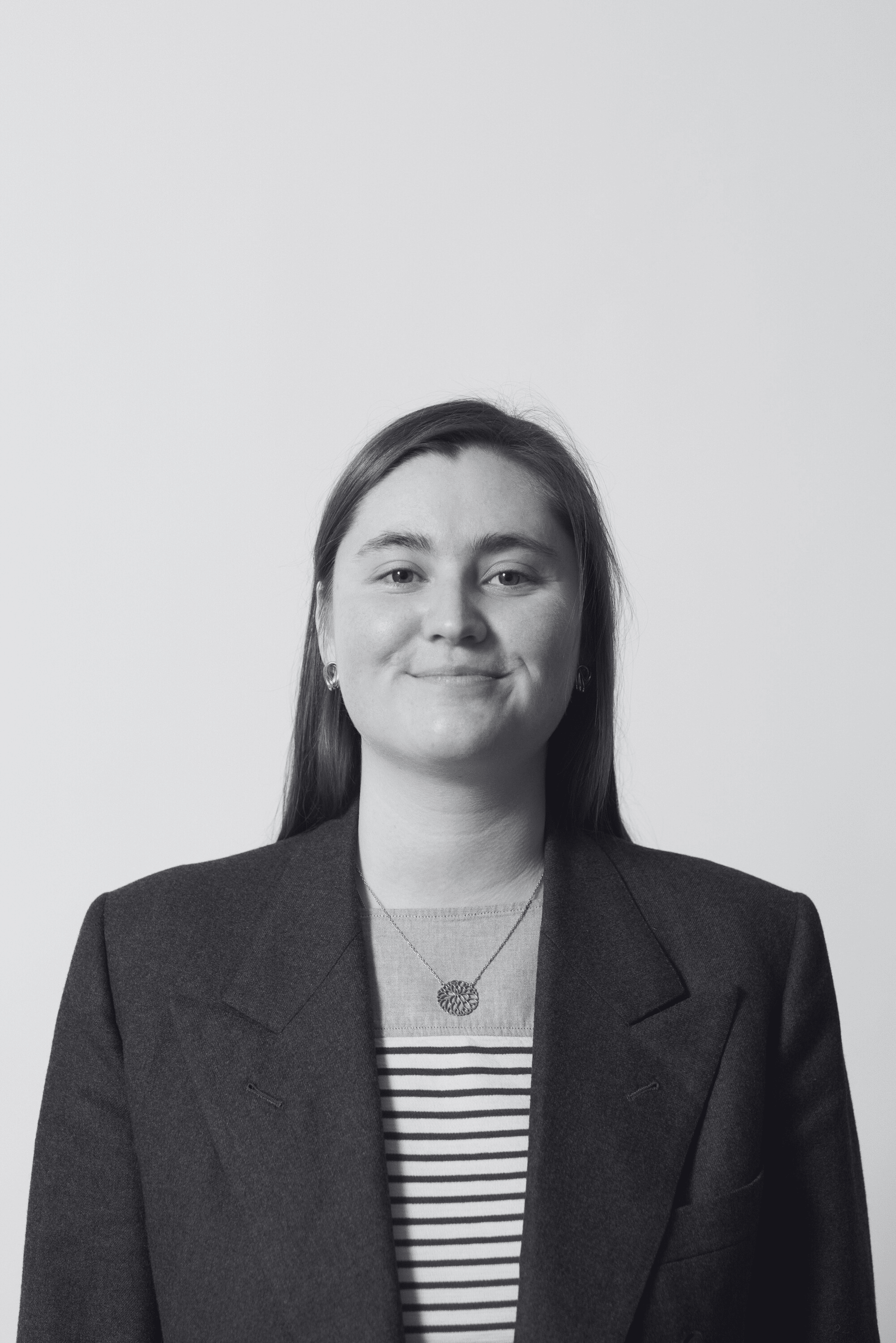 One-quarter headshot of Manon Baert, 5Rights' EU Advocacy and Policy Officer. Image has a black & white filter.